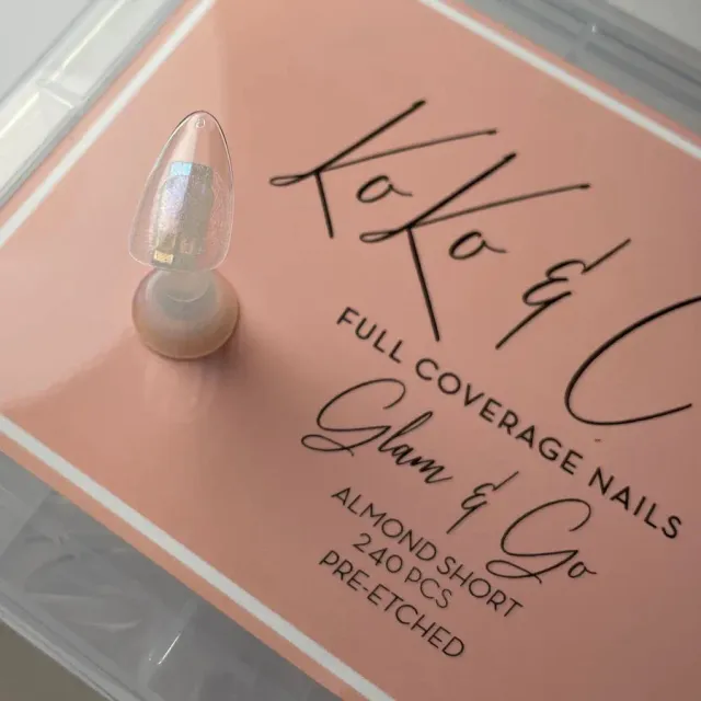 Clear Jelly Stamper Glam & Go press-on negle almond short 240 stk