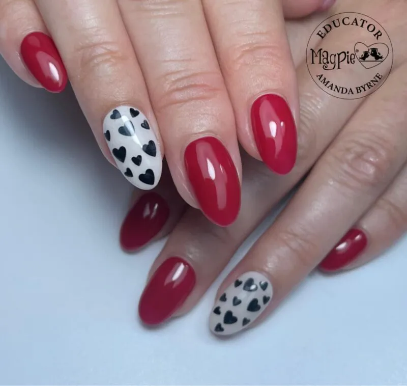 Indigo Nails Hearts Black neglepynt med hjerter