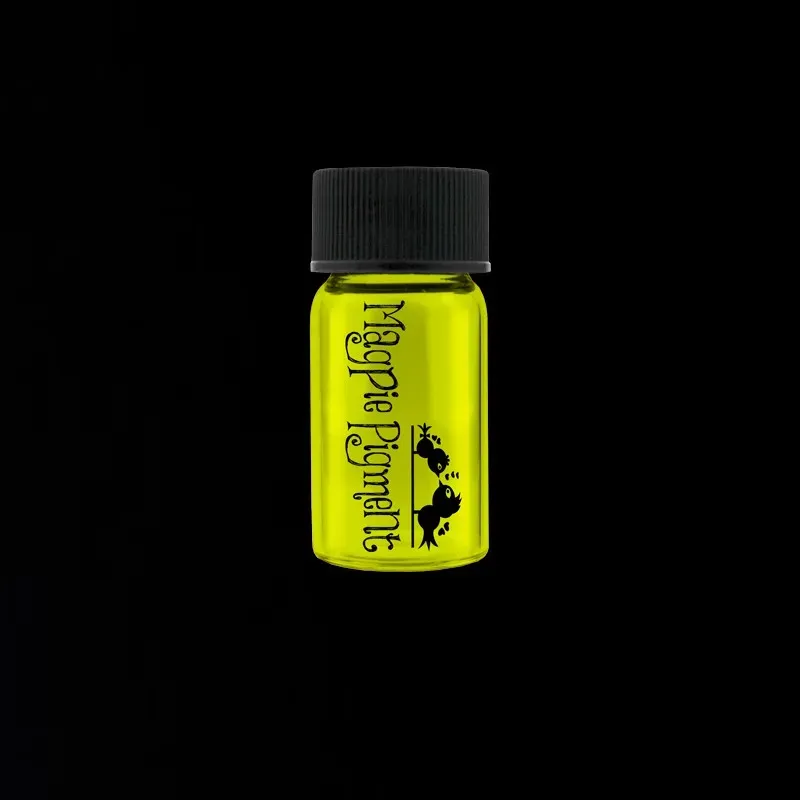 Indigo Nails Izzy pigment til negle – chromeffekt