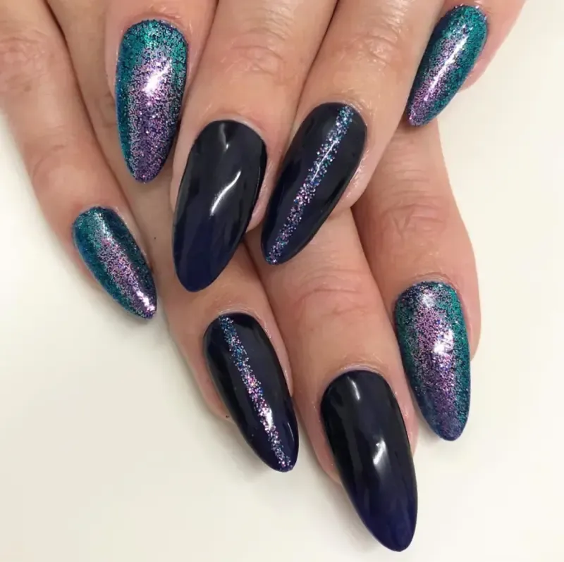 Indigo Nails Dannii Glitter neglitter holo glans