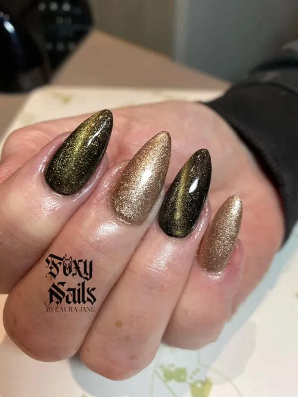 Indigo Nails Beautystones Nala Cat Eye neglepudder magnet effekt