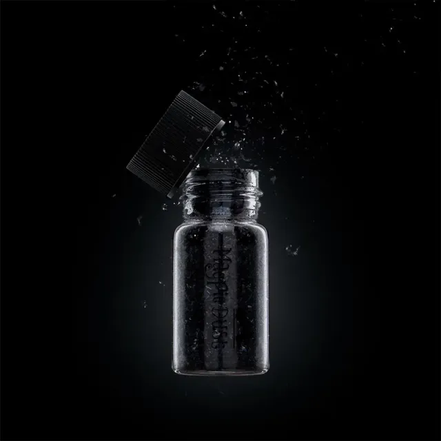 Indigo Nails Beautystones Drew Flakes neglepynt effekt