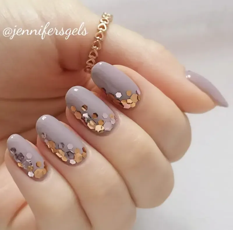 Indigo Nails Charlotte Hexagons neglepailletter