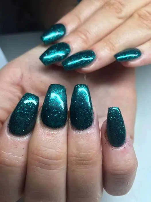 Indigo Nails Williow neglitter med grønt skær