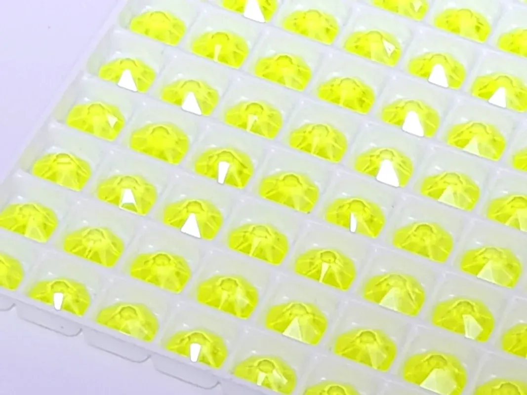 Indigo Nails Beautystones Crystal Electric Yellow rhinsten